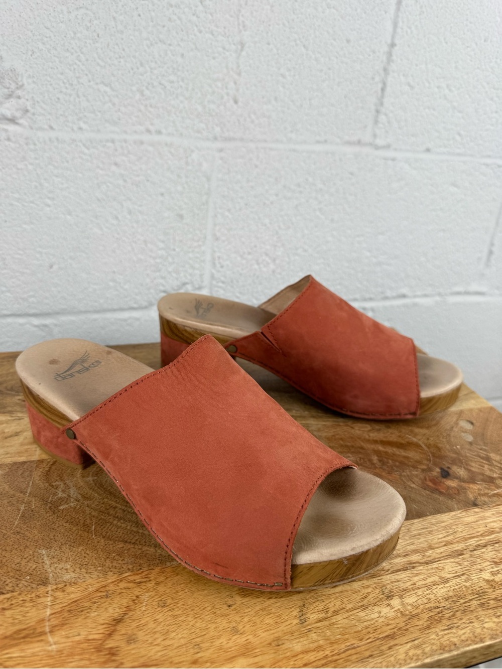 Dansko Maci Burnt Orange Nubuck Leather Slide Sandals Clogs EU 40 US 9.5-10